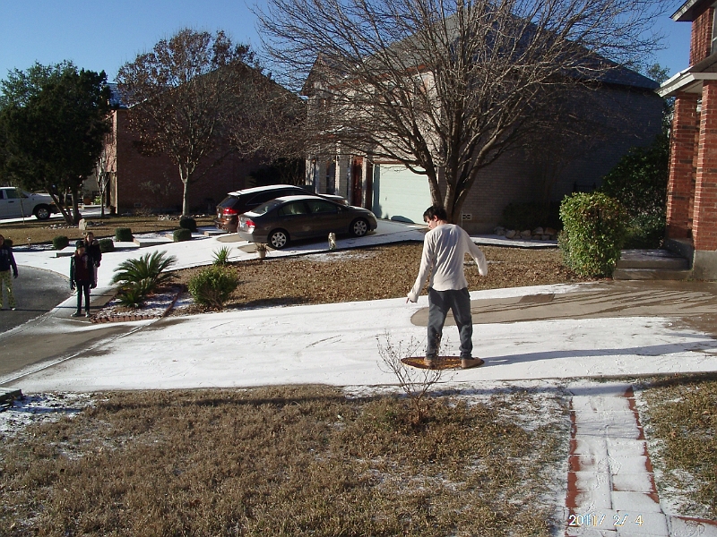 20110204_0010.JPG - San Antonio Snow